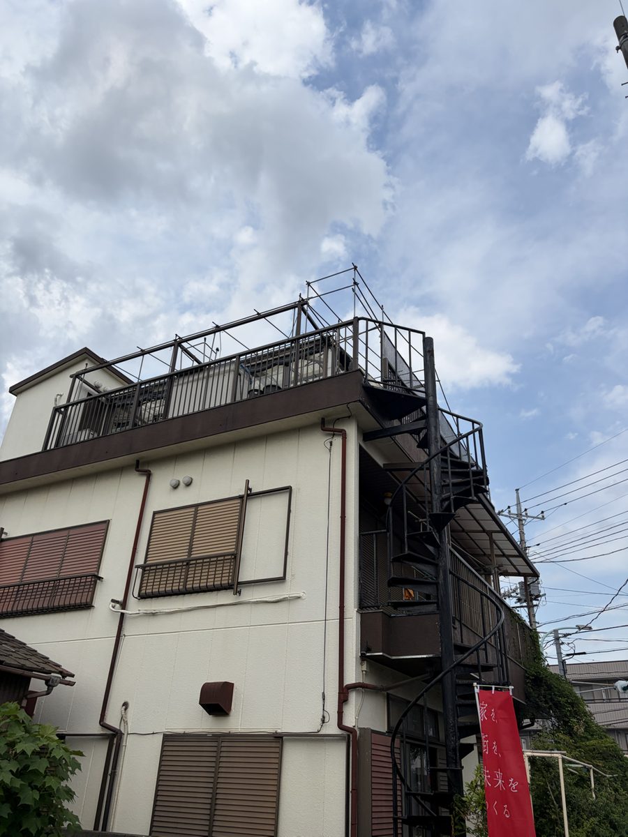 掃除前の残地物 25