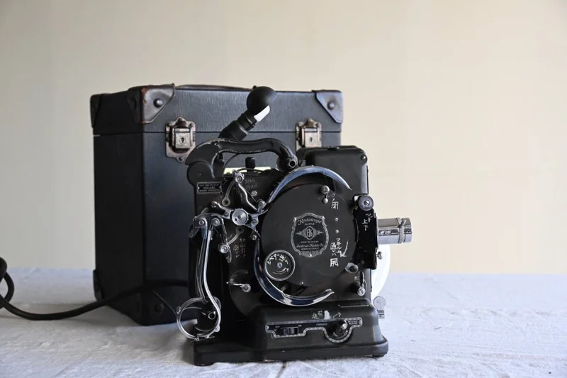 Kodak Kodascope Model B 16mm映写機 Eastman Kodak Co. 昭和初期 和文表記 ケース付